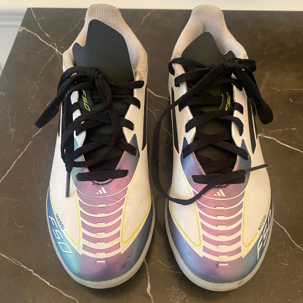 Adidas Messi F50 Soccer Cleats ⚽ White | Youth Size 3.5 | Very Good Condition